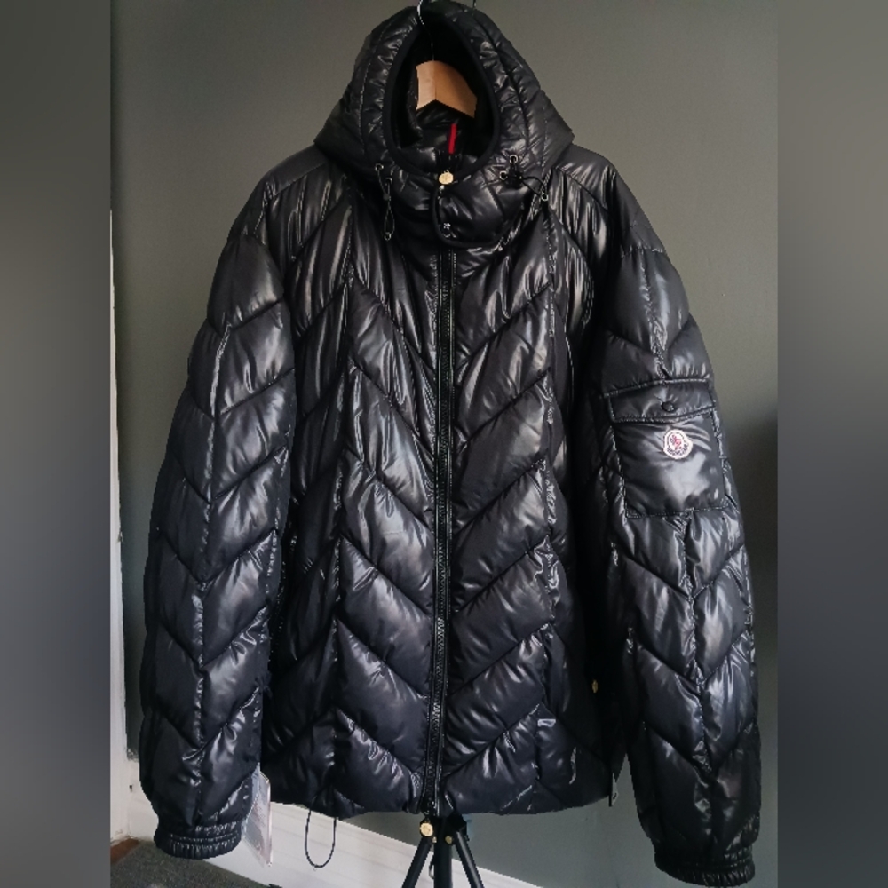 Moncler Black.puffer Quilted Jacket Size 3XL